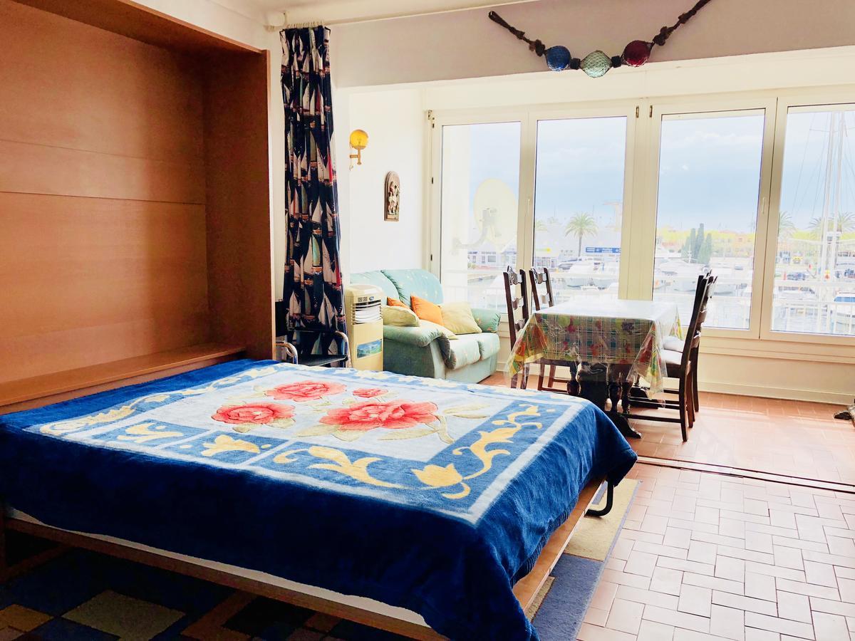 Nautica 2 E Apartment เอมปูเรียบราบา ภายนอก รูปภาพ